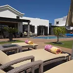 Marvelous 2 Bedrooms Kagura Spacious Вилла *