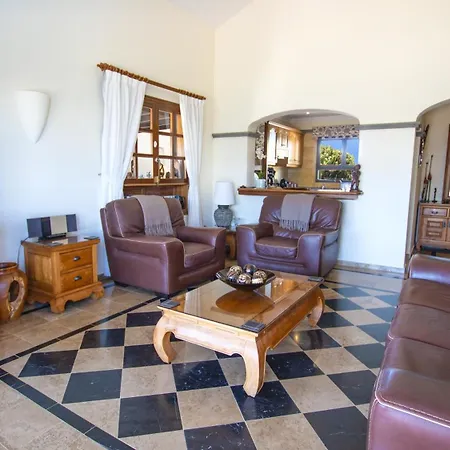 Villa Sbh Mavalosa 2 Bedrooms Playa Blanca Lanzarote