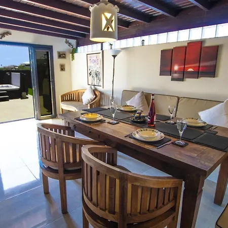 Villa Sbh Mavalosa 2 Bedrooms Playa Blanca Lanzarote Playa Blanca (Lanzarote)