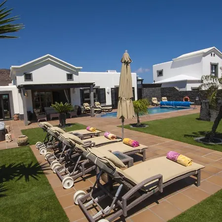 Marvelous 2 Bedrooms Kagura Spacious Villa Playa Blanca (Lanzarote)