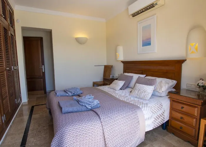 Villa Marvelous 2 Bedrooms Kagura Spacious