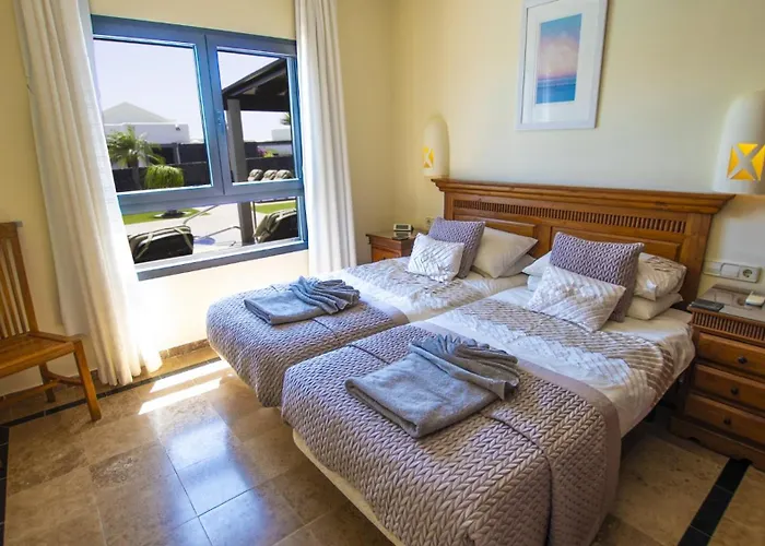 Villa Marvelous 2 Bedrooms Kagura Spacious