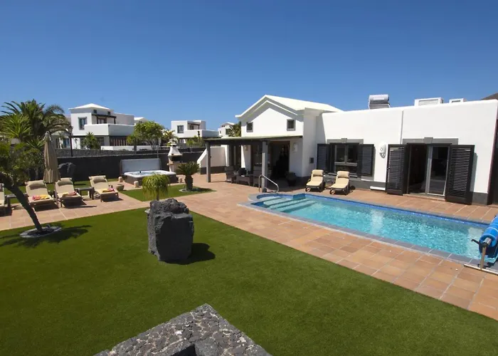 Marvelous 2 Bedrooms Kagura Spacious Villa Playa Blanca (Lanzarote)