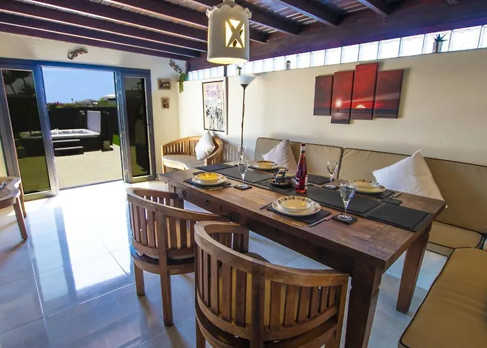 Marvelous 2 Bedrooms Kagura Spacious Вилла