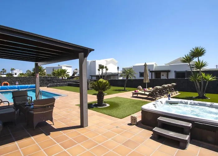 Marvelous 2 Bedrooms Kagura Spacious Villa Playa Blanca (Lanzarote)