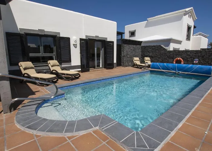 Marvelous 2 Bedrooms Kagura Spacious Вилла